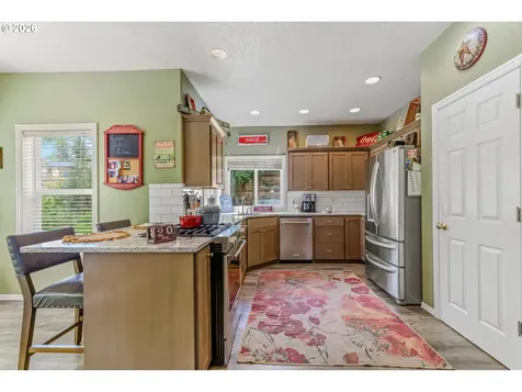 17377 Wake Robin Circle Oregon City OR 97045