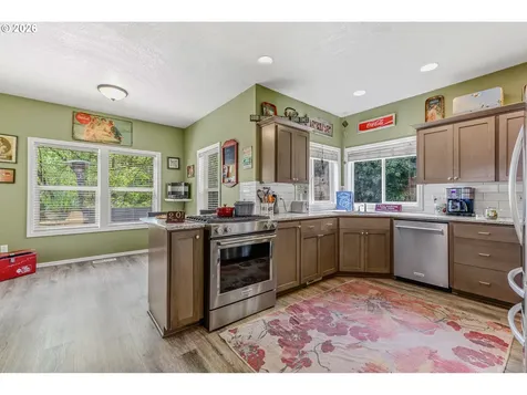 17377 Wake Robin Circle Oregon City OR 97045