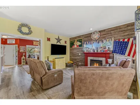 17377 Wake Robin Circle Oregon City OR 97045