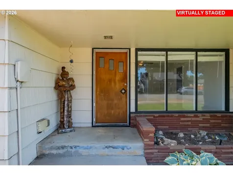 1137 N 4th Avenue Stayton OR 97383