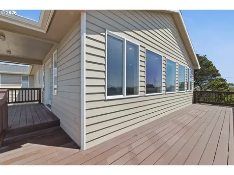 539 SW Park Street Newport OR 97365