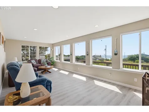 539 SW Park Street Newport OR 97365