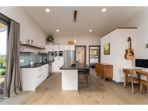 8331 NE Worden Hill Road Dundee OR 97115