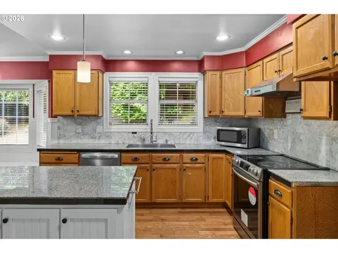 13217 SE Blackberry Circle Portland OR 97236