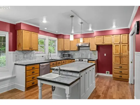 13217 SE Blackberry Circle Portland OR 97236