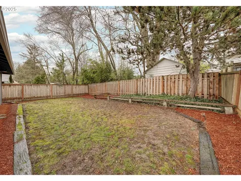 10916 SW 62nd Place Portland OR 97219