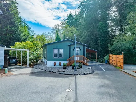 565 Shorepines Court Coos Bay OR 97420