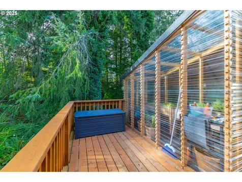 565 Shorepines Court Coos Bay OR 97420