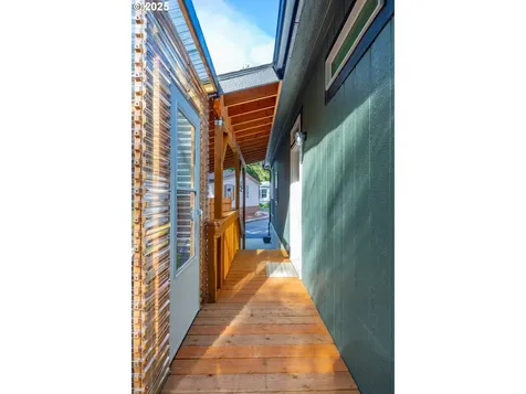 565 Shorepines Court Coos Bay OR 97420