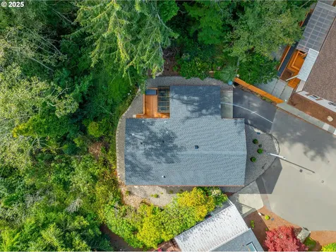 565 Shorepines Court Coos Bay OR 97420