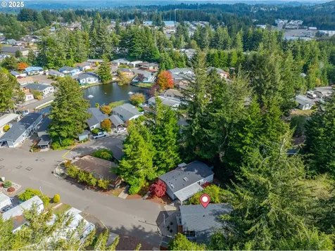 565 Shorepines Court Coos Bay OR 97420