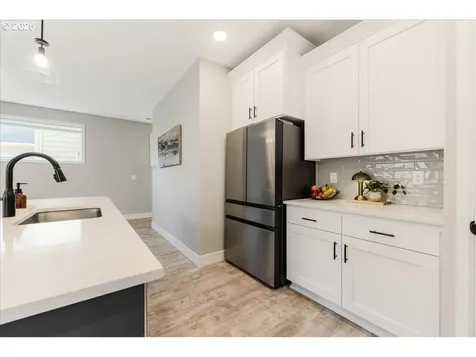 209 W Barbaras Way Newberg OR 97132