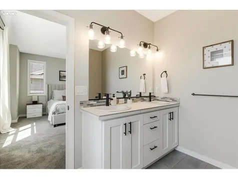 209 W Barbaras Way Newberg OR 97132