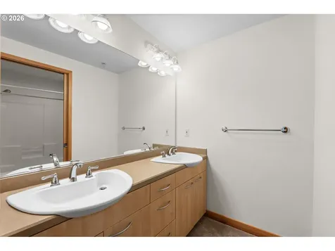 300 W 8th Street Vancouver WA 98660