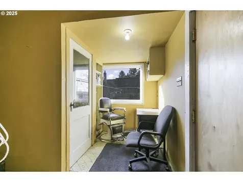 6131 SE 87th Avenue Portland OR 97266