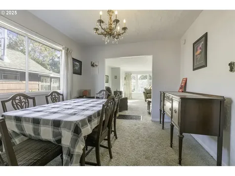 6131 SE 87th Avenue Portland OR 97266