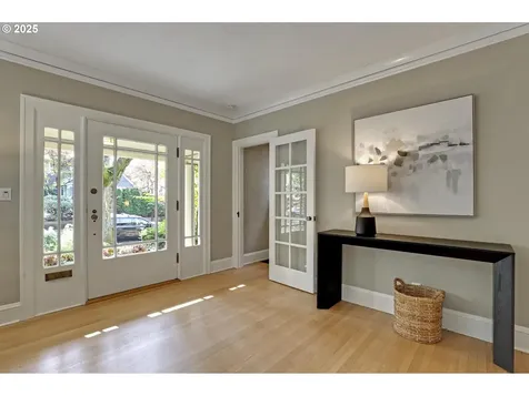 3259 NE Hoyt Street Portland OR 97232