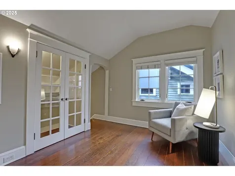 3259 NE Hoyt Street Portland OR 97232