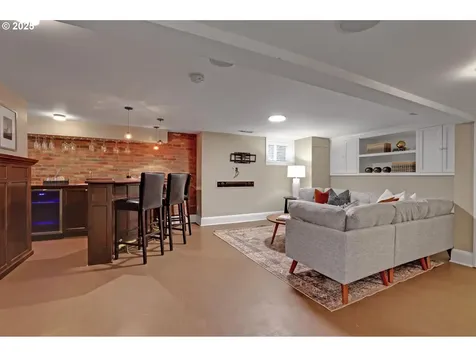 3259 NE Hoyt Street Portland OR 97232