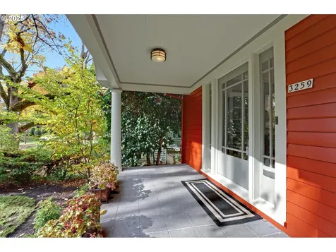 3259 NE Hoyt Street Portland OR 97232