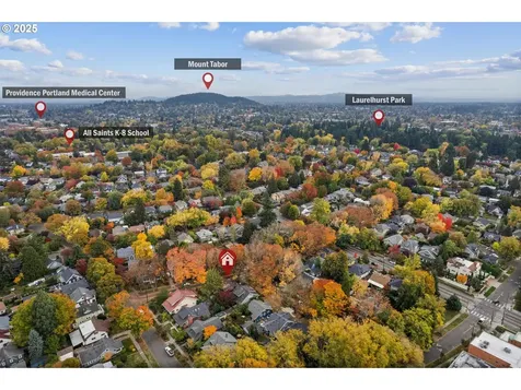 3259 NE Hoyt Street Portland OR 97232