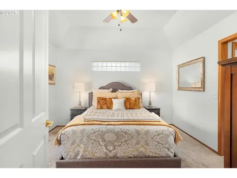 173 Laquinta Court Winchester OR 97495