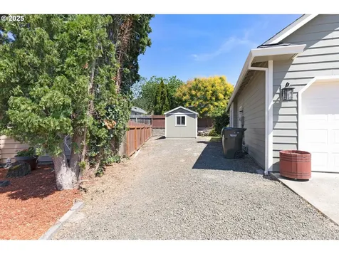 173 Laquinta Court Winchester OR 97495