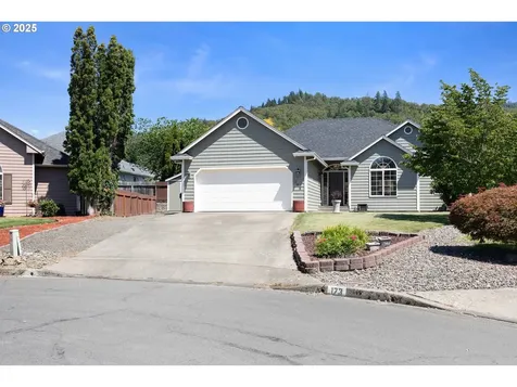 173 Laquinta Court Winchester OR 97495