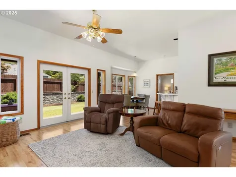 173 Laquinta Court Winchester OR 97495