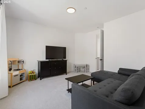 15411 SE Flavel Street Portland OR 97236