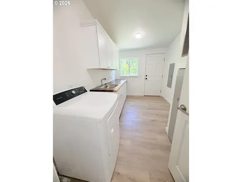 71 N Hobby Court Otis OR 97368