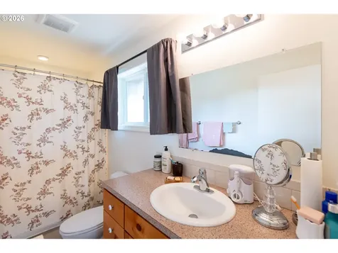 56 Jennings Road Trout Lake WA 98650
