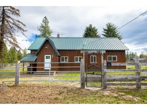 56 Jennings Road Trout Lake WA 98650