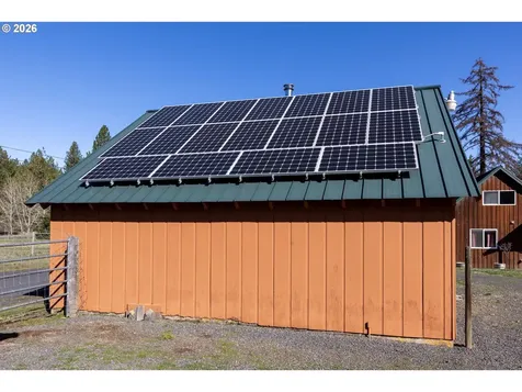 56 Jennings Road Trout Lake WA 98650