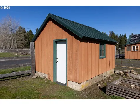 56 Jennings Road Trout Lake WA 98650