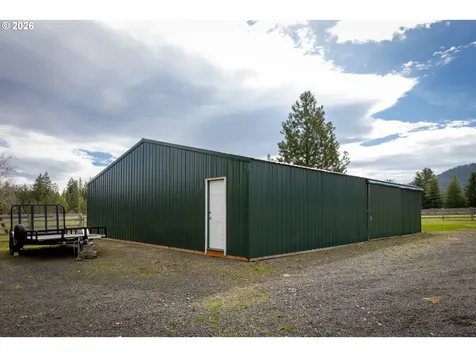 56 Jennings Road Trout Lake WA 98650