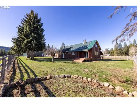 56 Jennings Road Trout Lake WA 98650