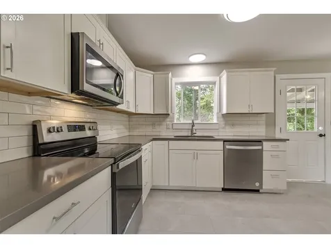 13651 SW 63rd Avenue Portland OR 97219
