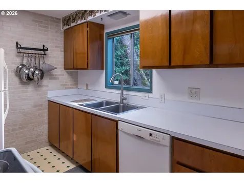 3614 Sherman Avenue North Bend OR 97459