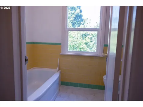 3614 Sherman Avenue North Bend OR 97459