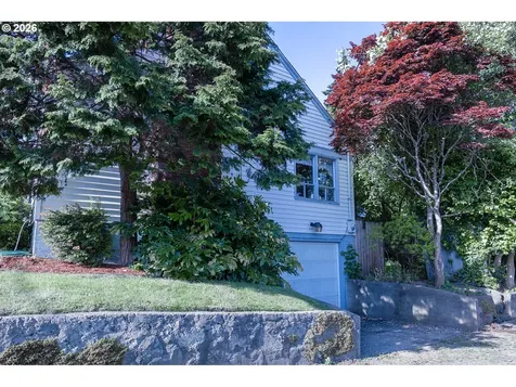 3614 Sherman Avenue North Bend OR 97459