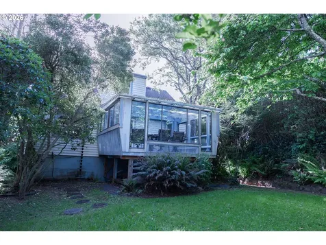 3614 Sherman Avenue North Bend OR 97459