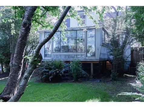 3614 Sherman Avenue North Bend OR 97459