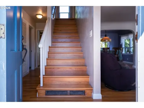 3614 Sherman Avenue North Bend OR 97459