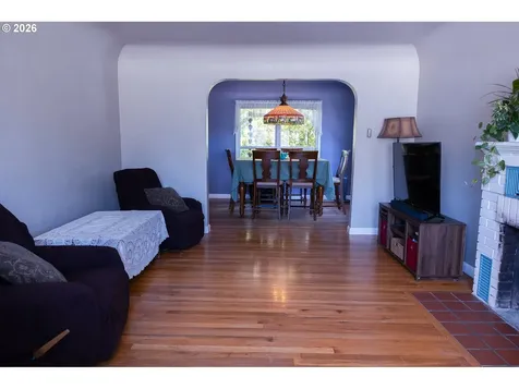 3614 Sherman Avenue North Bend OR 97459