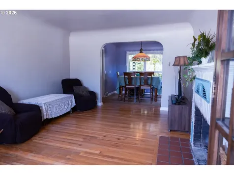 3614 Sherman Avenue North Bend OR 97459