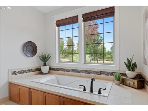 37212 S Sawtell Road Molalla OR 97038