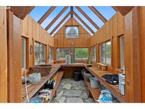37212 S Sawtell Road Molalla OR 97038