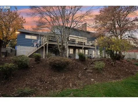 2012 Division Street Camas WA 98607