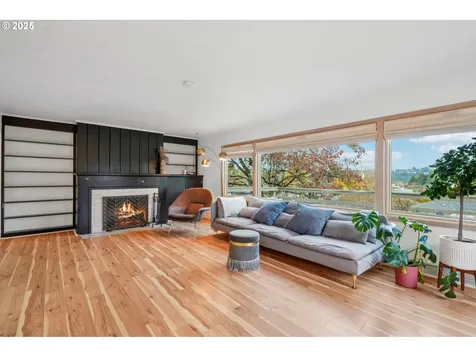 2012 Division Street Camas WA 98607
